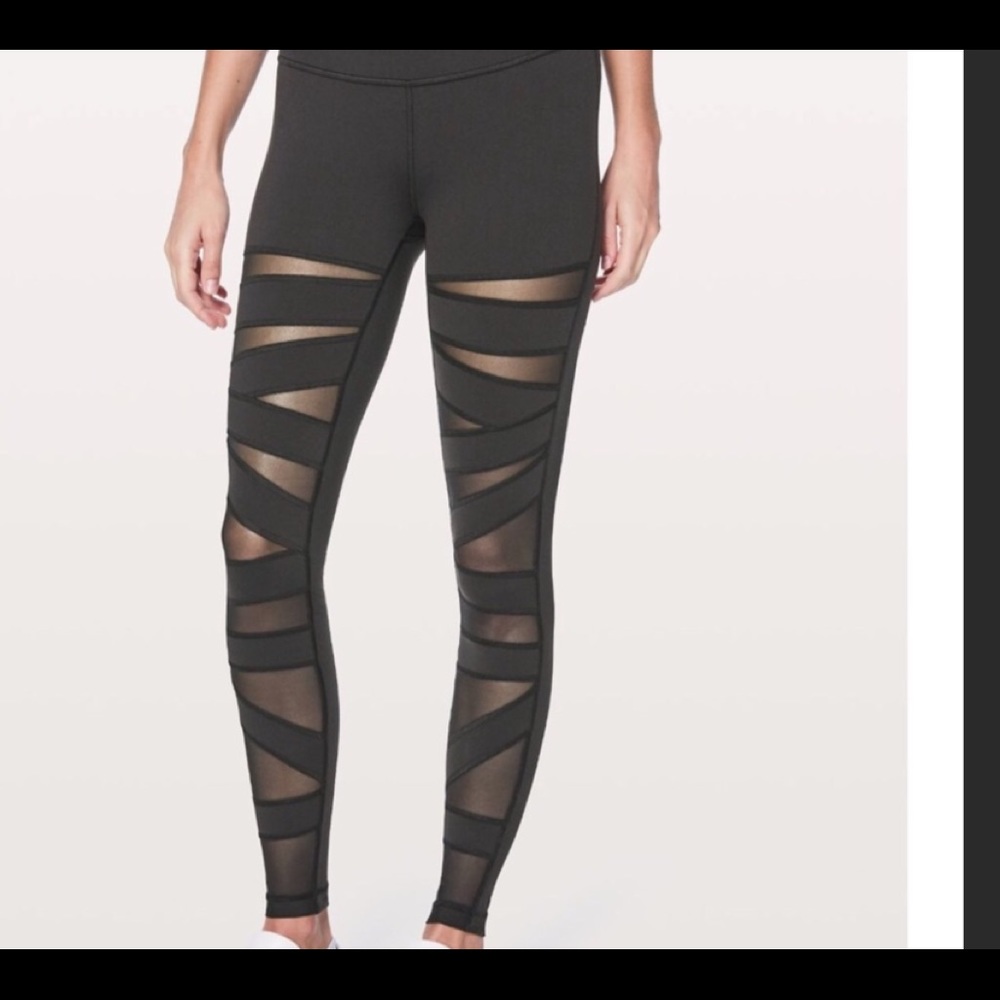 LULU LEMON BALCK MESH CUT OUT LEGGINGS
